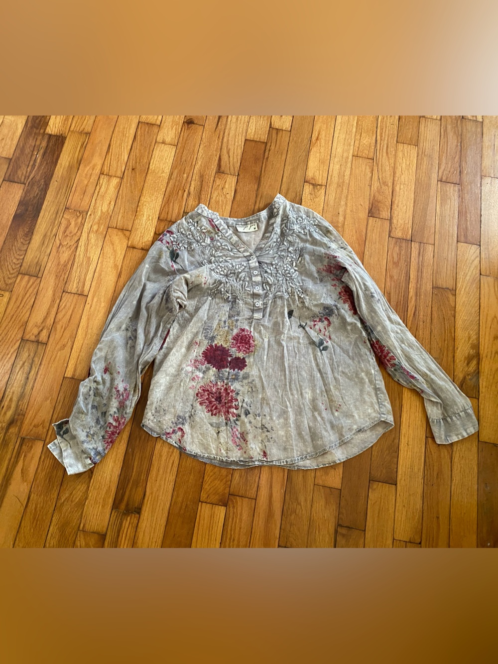 Vintage Goa Neutral-Toned Blouse in Light Gray and Cream